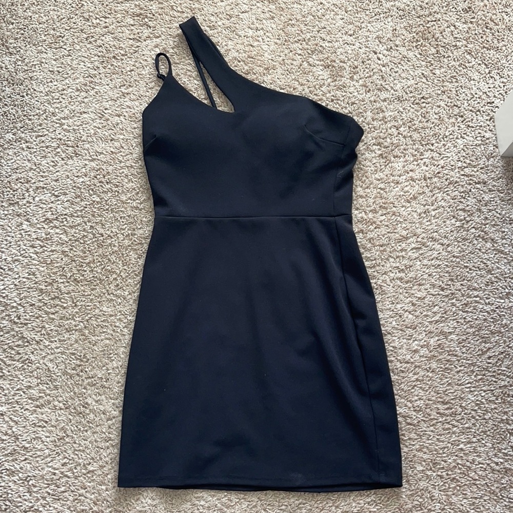 B. Darlin black mini dress size 11/12